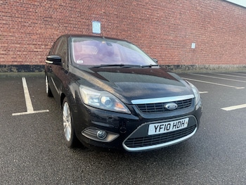 Used Ford Focus 2010 for sale - 77198320: Photo