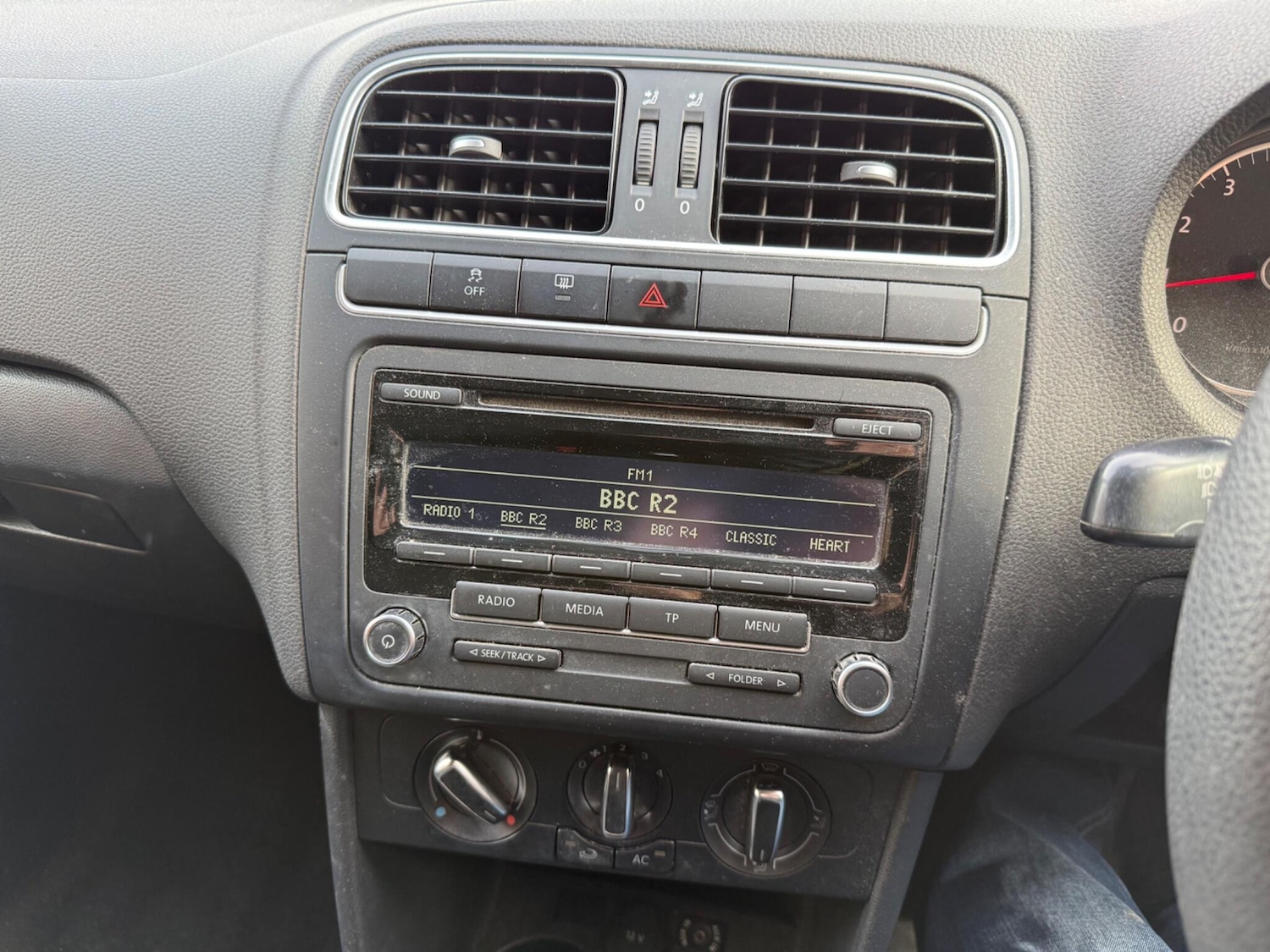 Used Volkswagen Polo 2012 for sale - 77969844: Photo 34