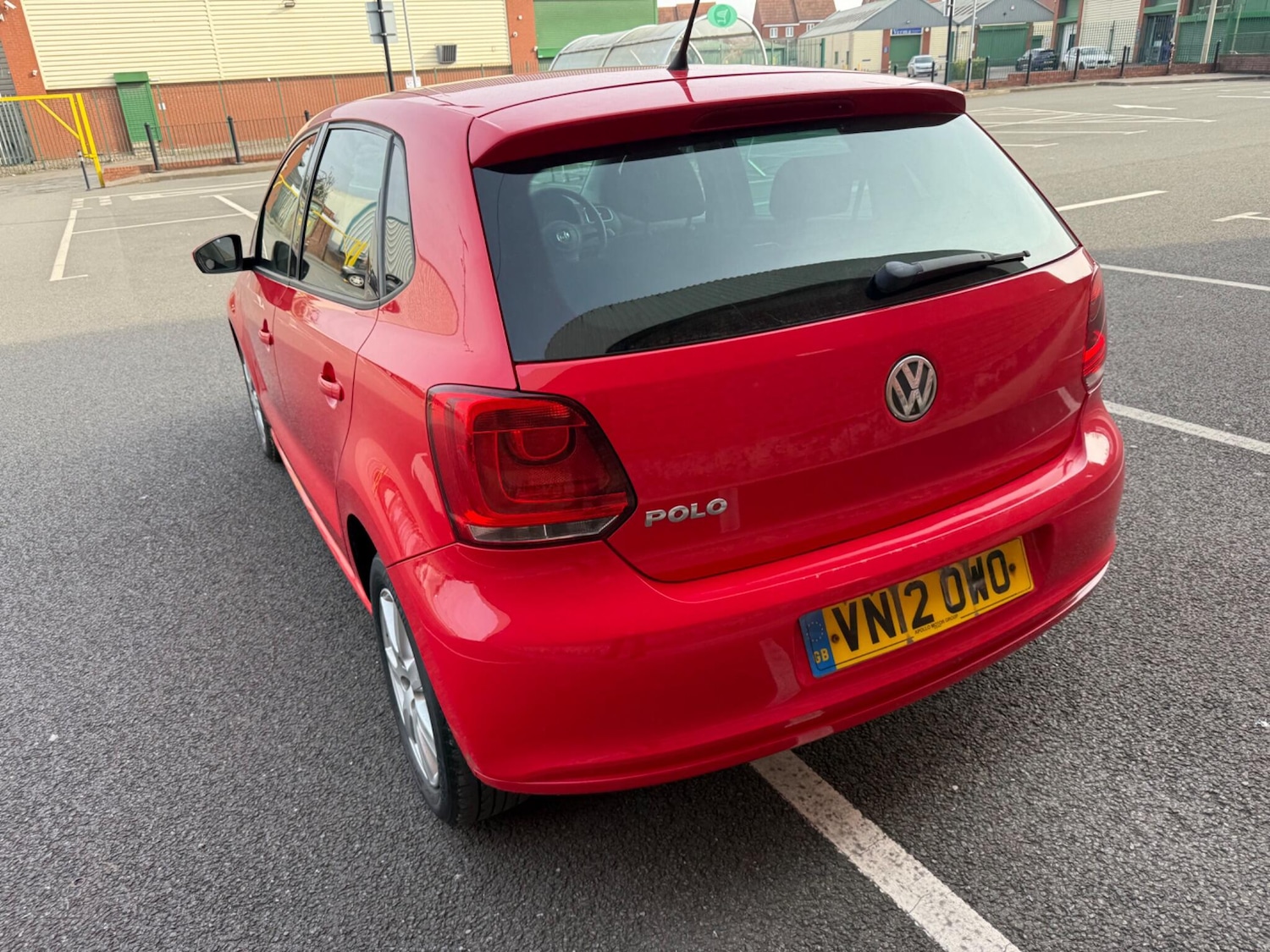 Used Volkswagen Polo 2012 for sale - 77969844: Photo 4