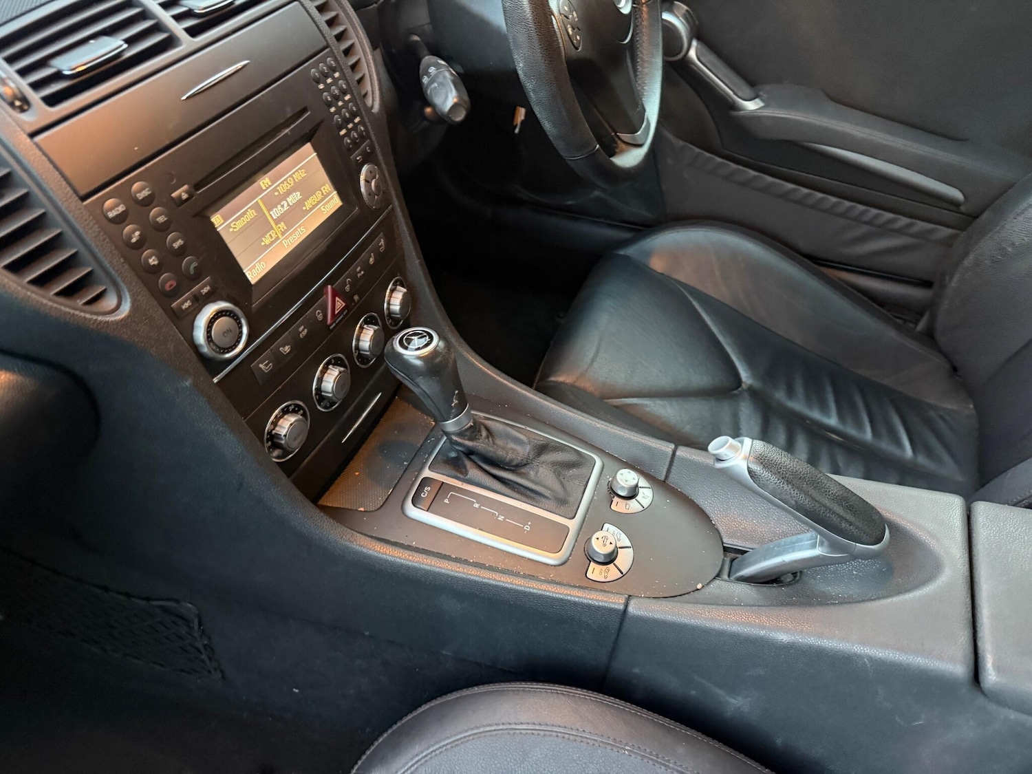 Used Mercedes-Benz SLK 2008 for sale - 76337643: Photo 11