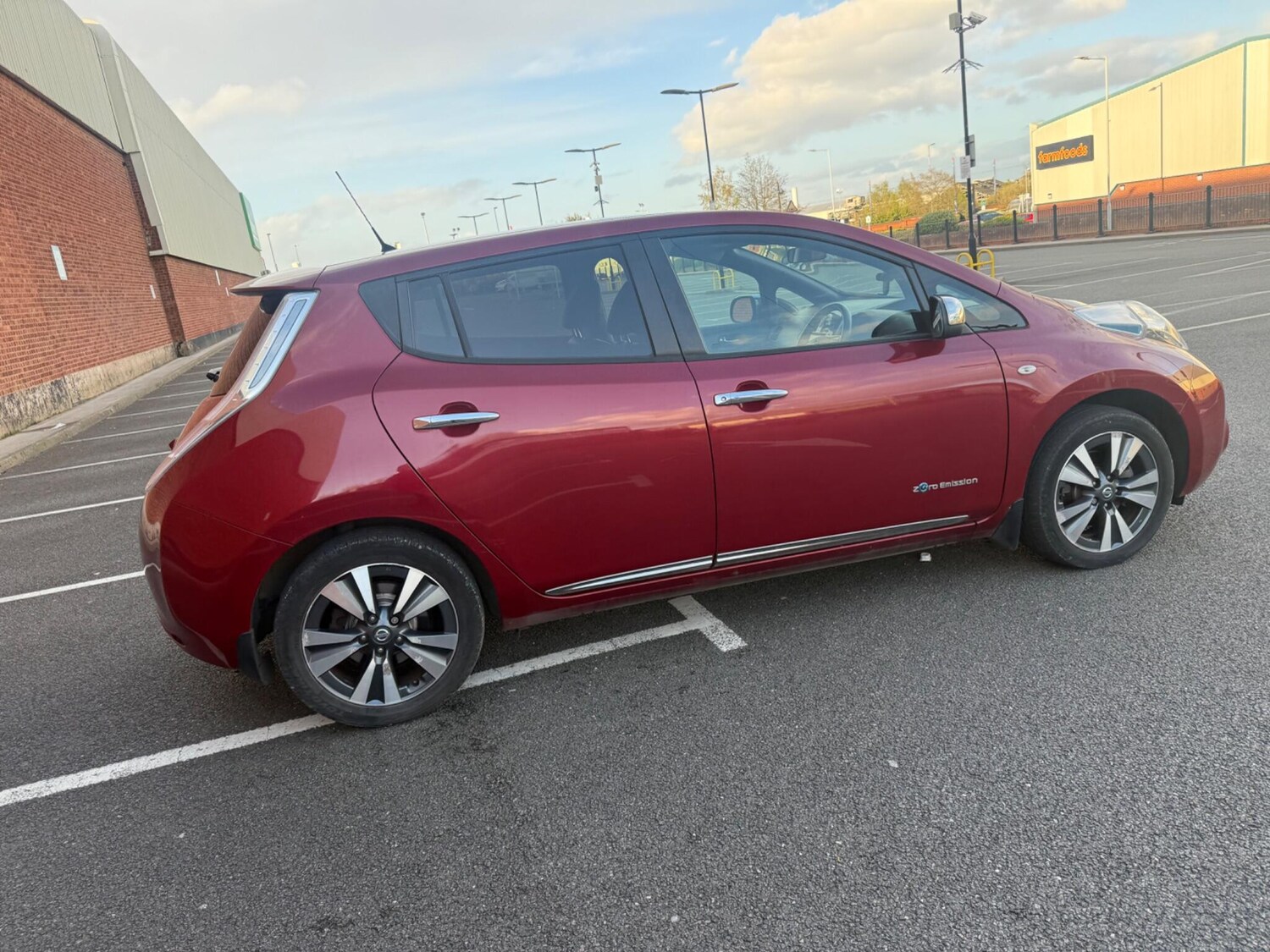 Used Nissan Leaf for sale - 78214929: Photo 17