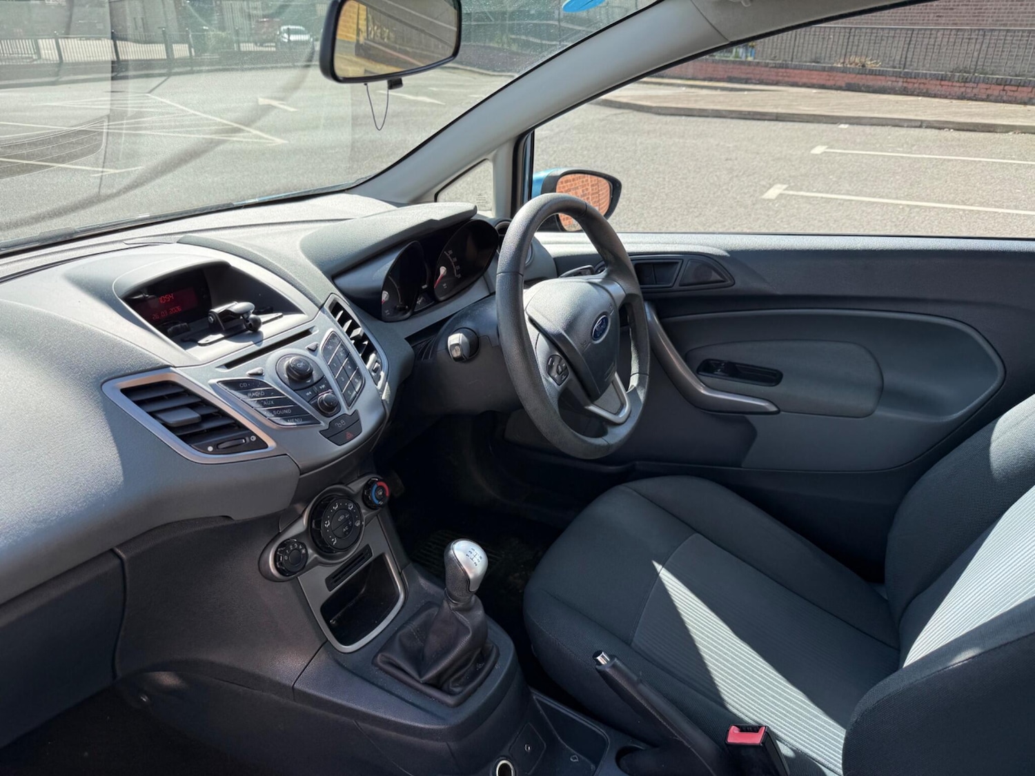 Used Ford Fiesta 2010 for sale - 78046657: Photo 25