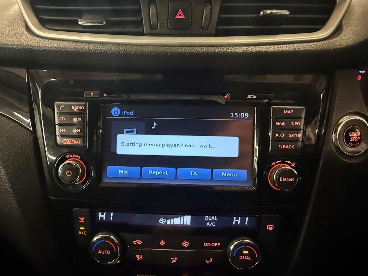 Used Nissan Qashqai 2015 for sale - 77198297: Photo 35