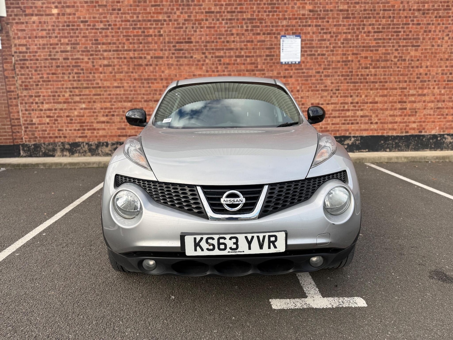 Used Nissan Juke 2014 for sale - 76619917: Photo 2