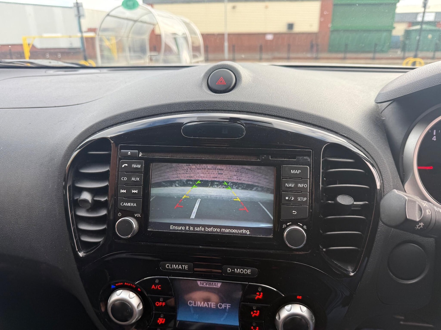 Used Nissan Juke 2014 for sale - 76619917: Photo 31