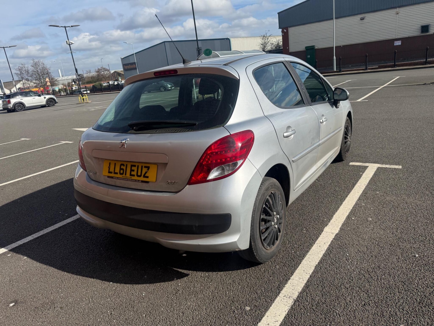 Used Peugeot 207 2011 for sale - 77737081: Photo 17