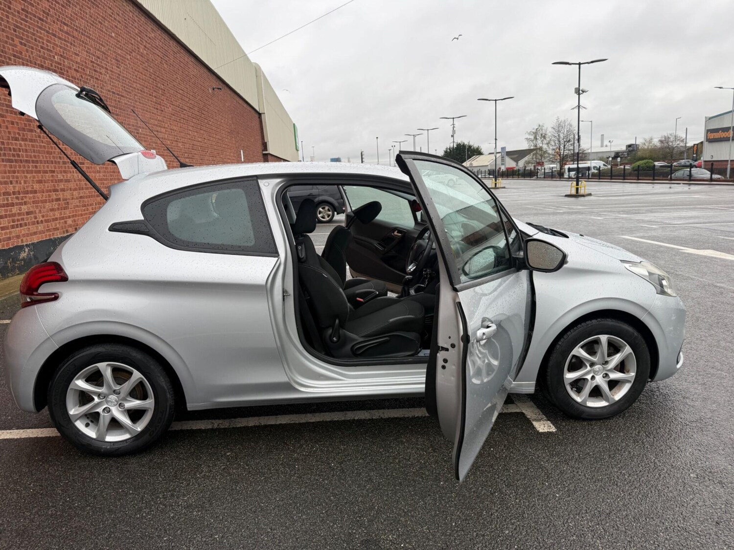 Used Peugeot 208 for sale - 78057915: Photo 23