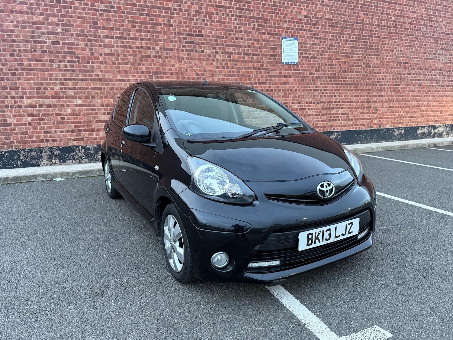 Used Toyota AYGO 2013 for sale - 76485342: Photo 1