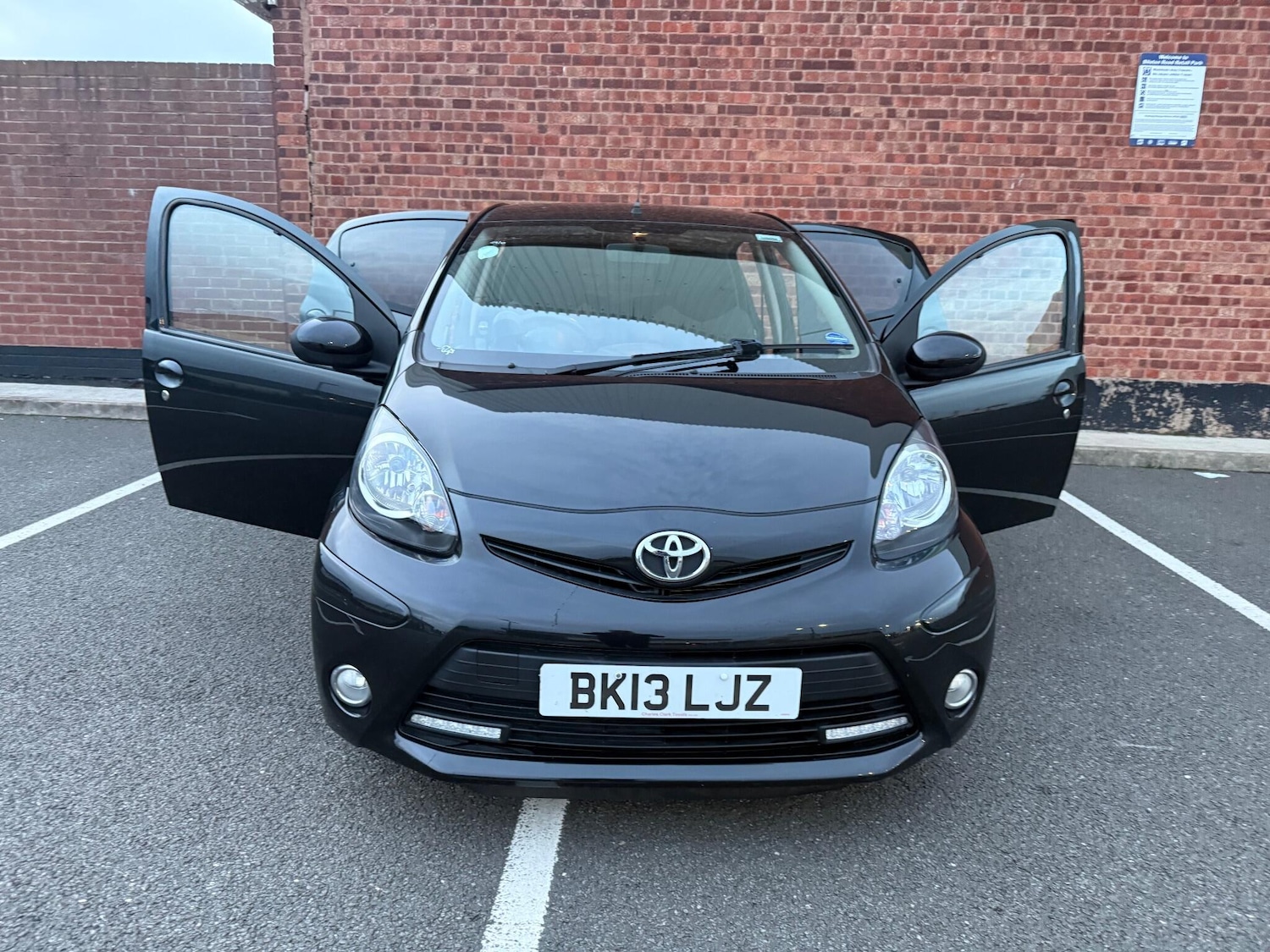 Used Toyota AYGO 2013 for sale - 76485342: Photo 21