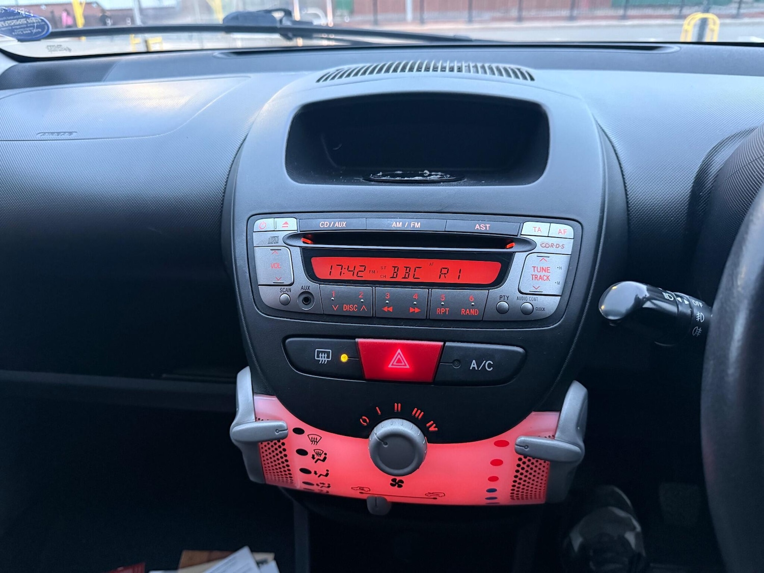 Used Toyota AYGO 2013 for sale - 76485342: Photo 27