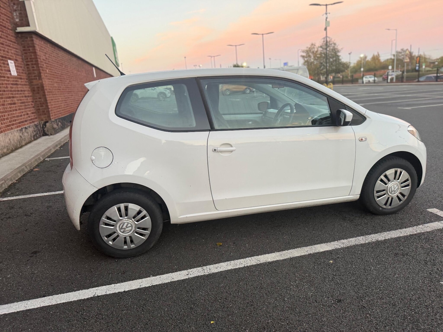 Used Volkswagen up! for sale - 77267115: Photo 10