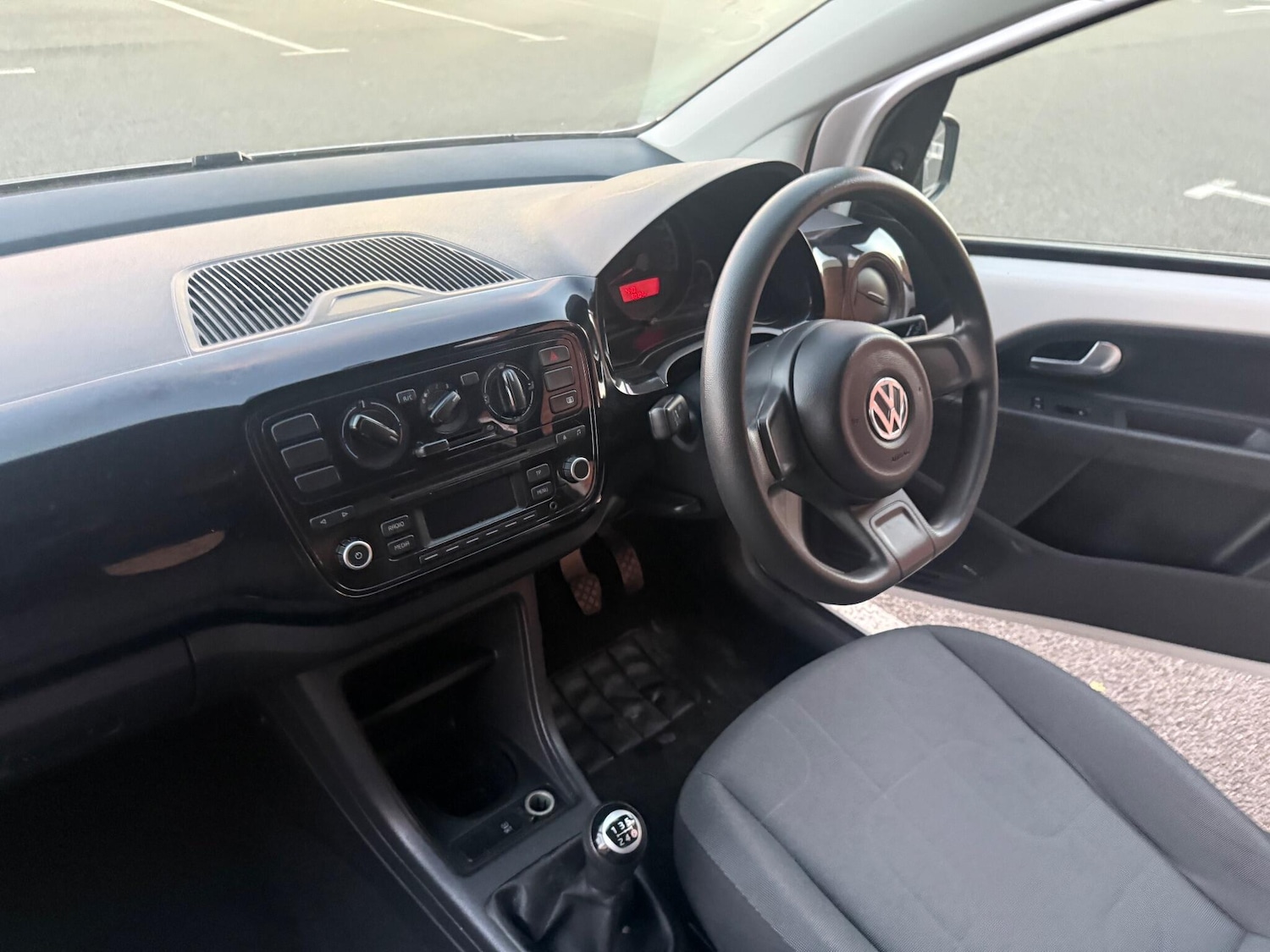 Used Volkswagen up! for sale - 77267115: Photo 16