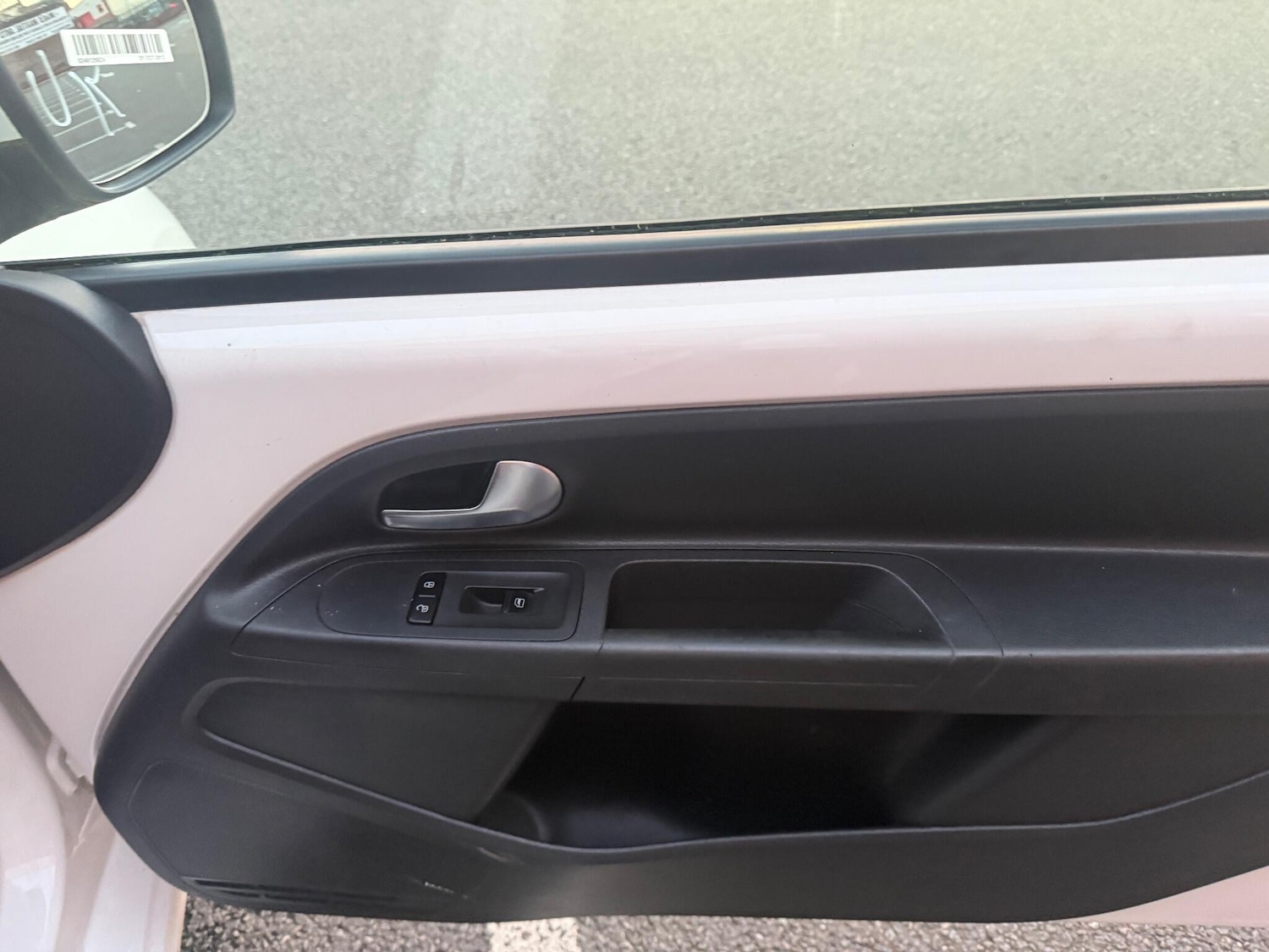 Used Volkswagen up! for sale - 77267115: Photo 24