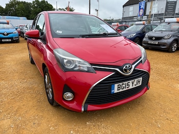 Used Toyota Yaris 2015 for sale - 78650702: Photo
