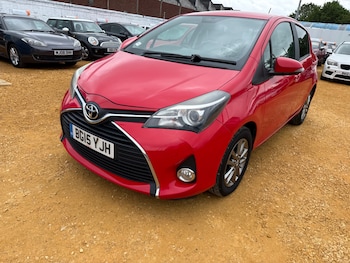 Used Toyota Yaris 2015 for sale - 78650702: Photo