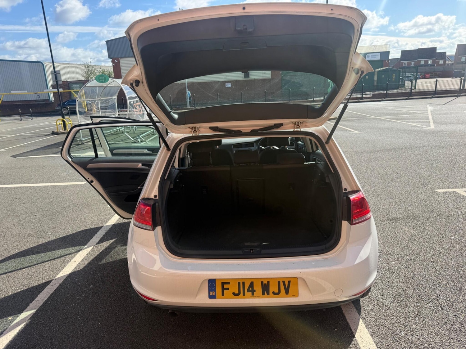 Used Volkswagen Golf 2014 for sale - 78047034: Photo 40