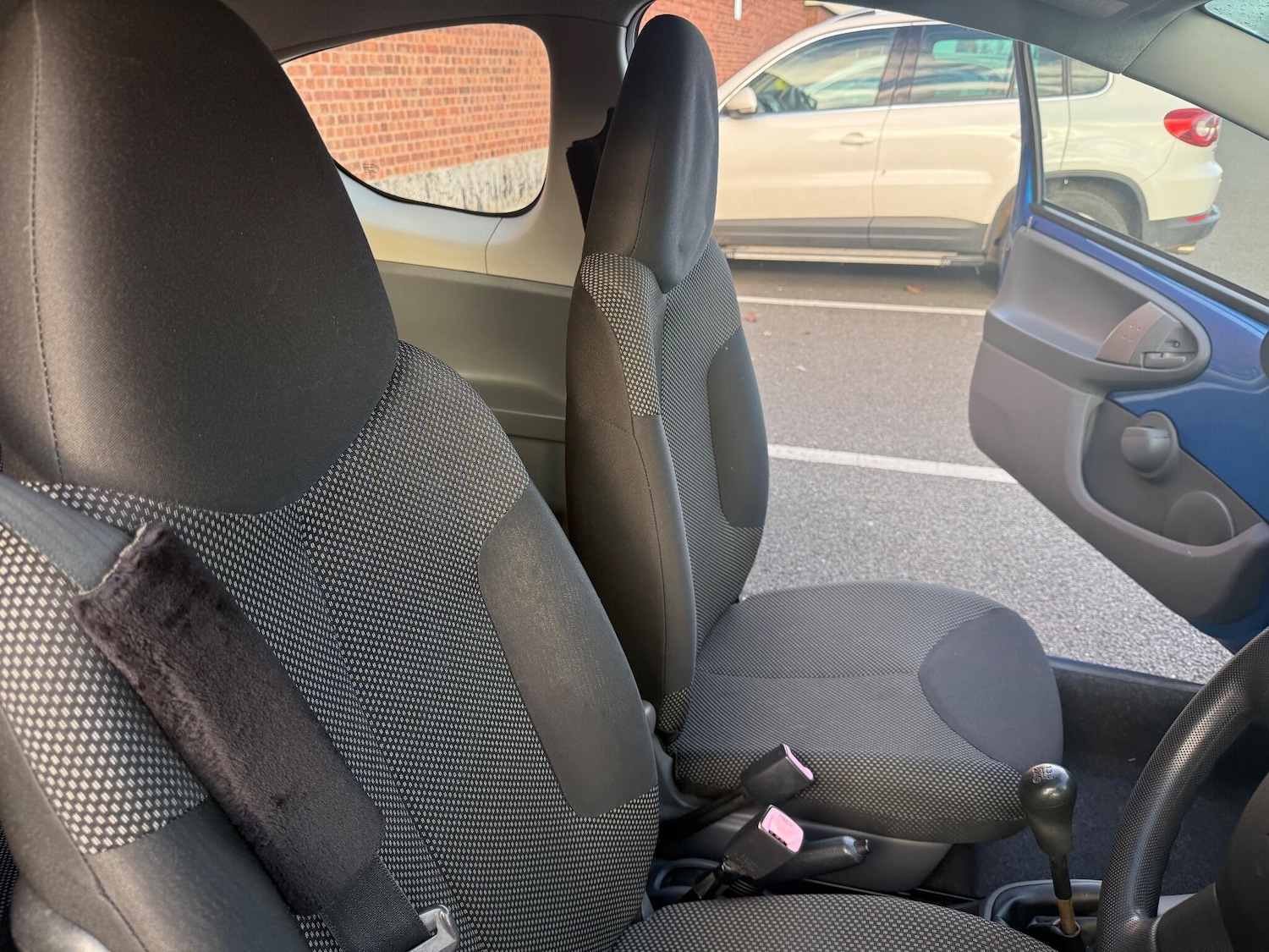 Used Toyota AYGO 2010 for sale - 76645952: Photo 18