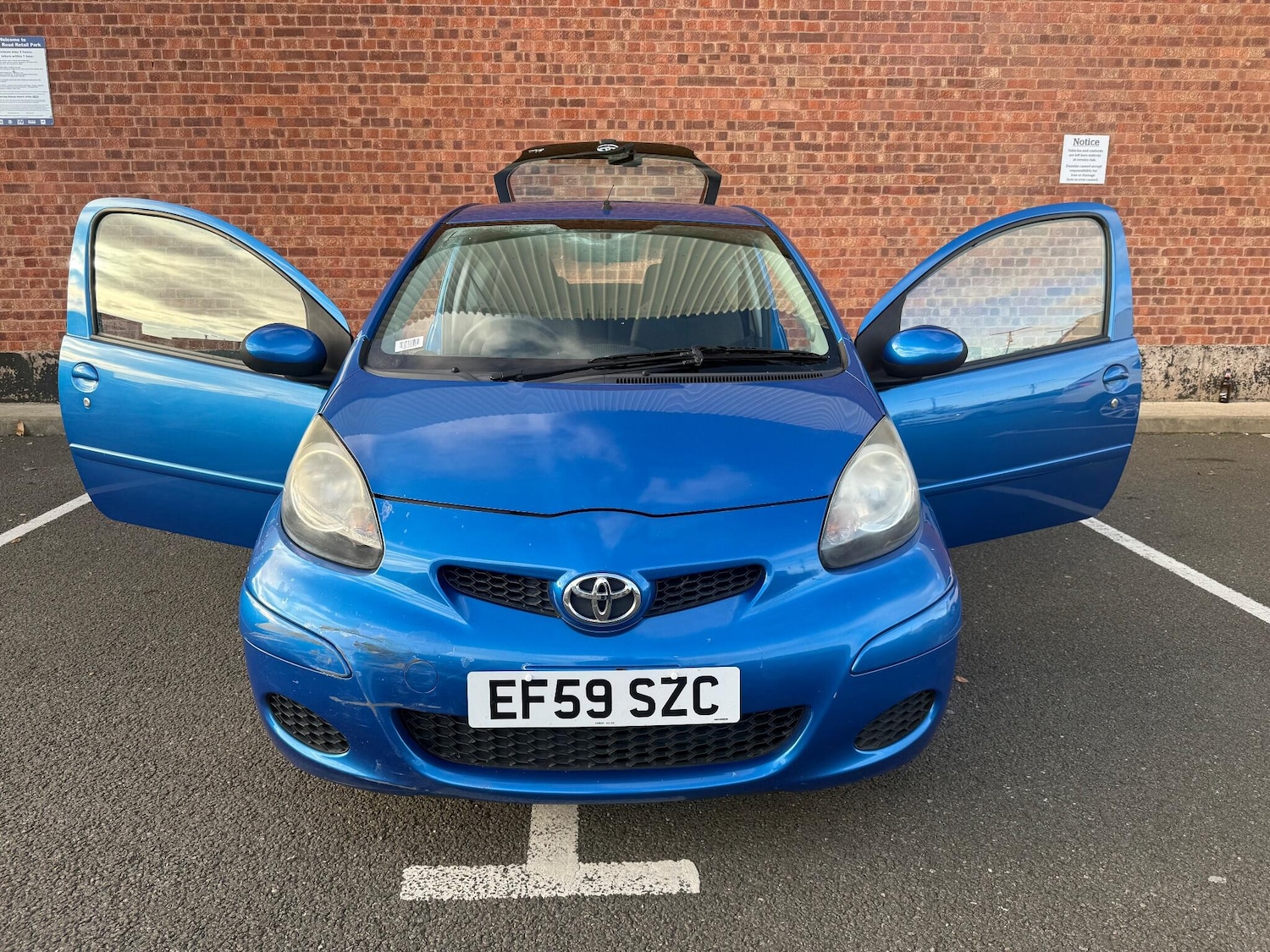 Used Toyota AYGO 2010 for sale - 76645952: Photo 5