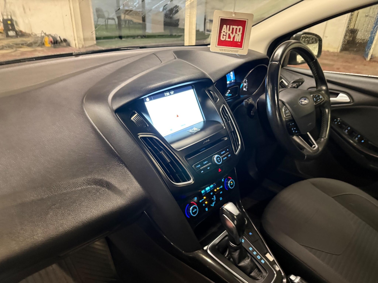 Used Ford Focus for sale - 76549327: Photo 15