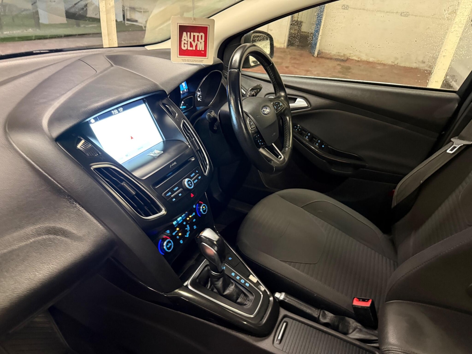 Used Ford Focus for sale - 76549327: Photo 17