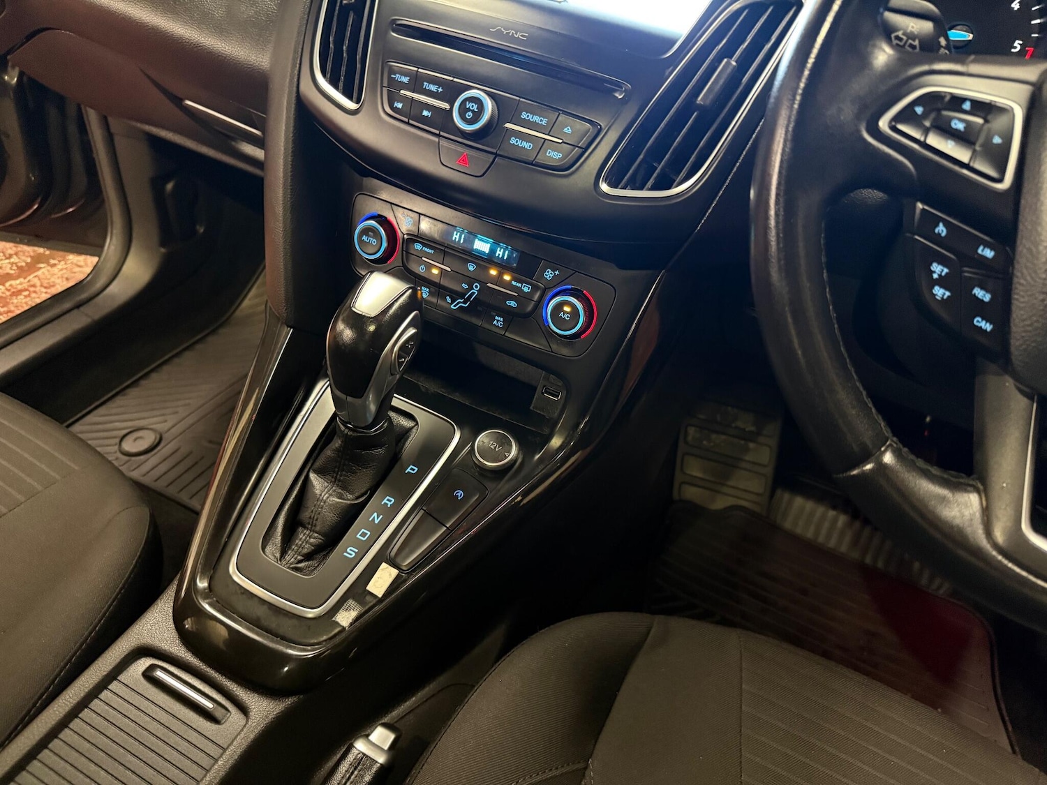 Used Ford Focus for sale - 76549327: Photo 21