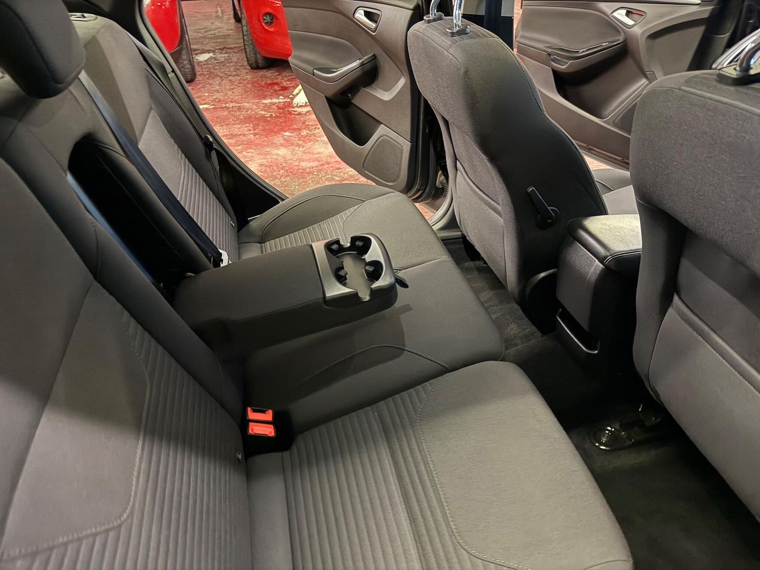 Used Ford Focus for sale - 76549327: Photo 24