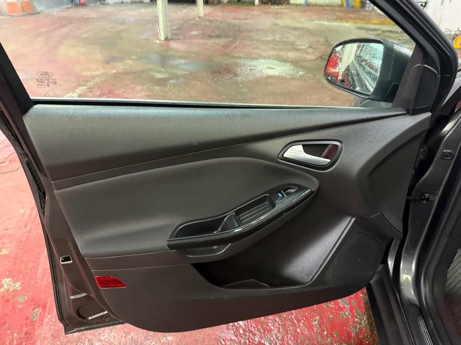 Used Ford Focus for sale - 76549327: Photo 25