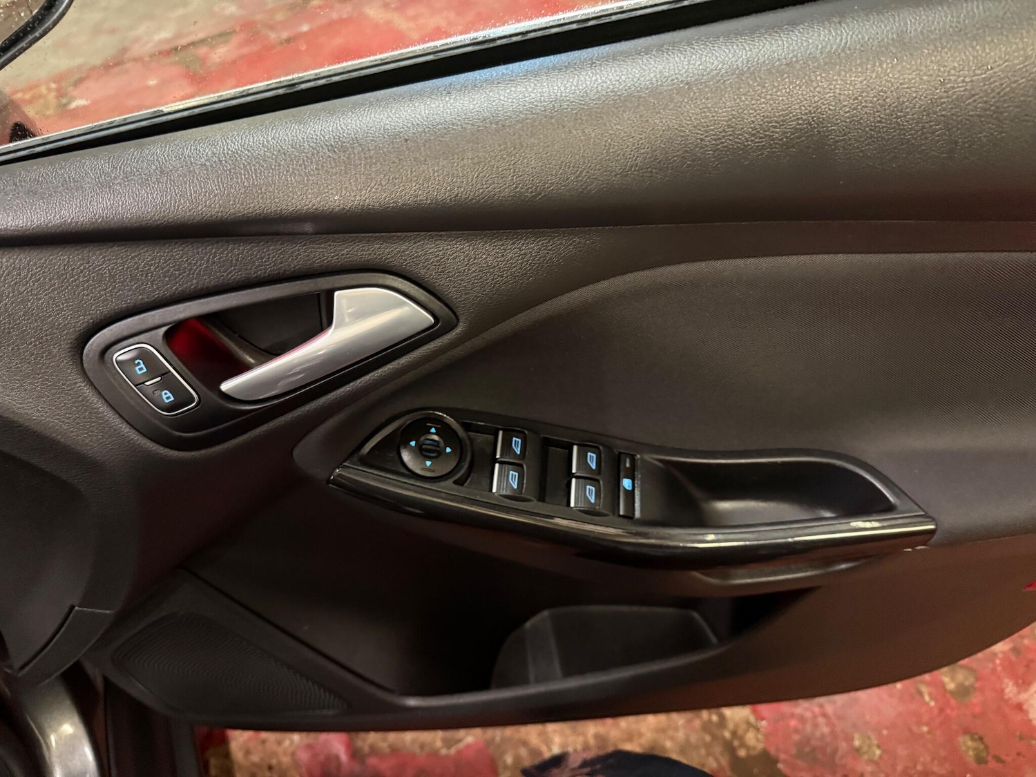 Used Ford Focus for sale - 76549327: Photo 26