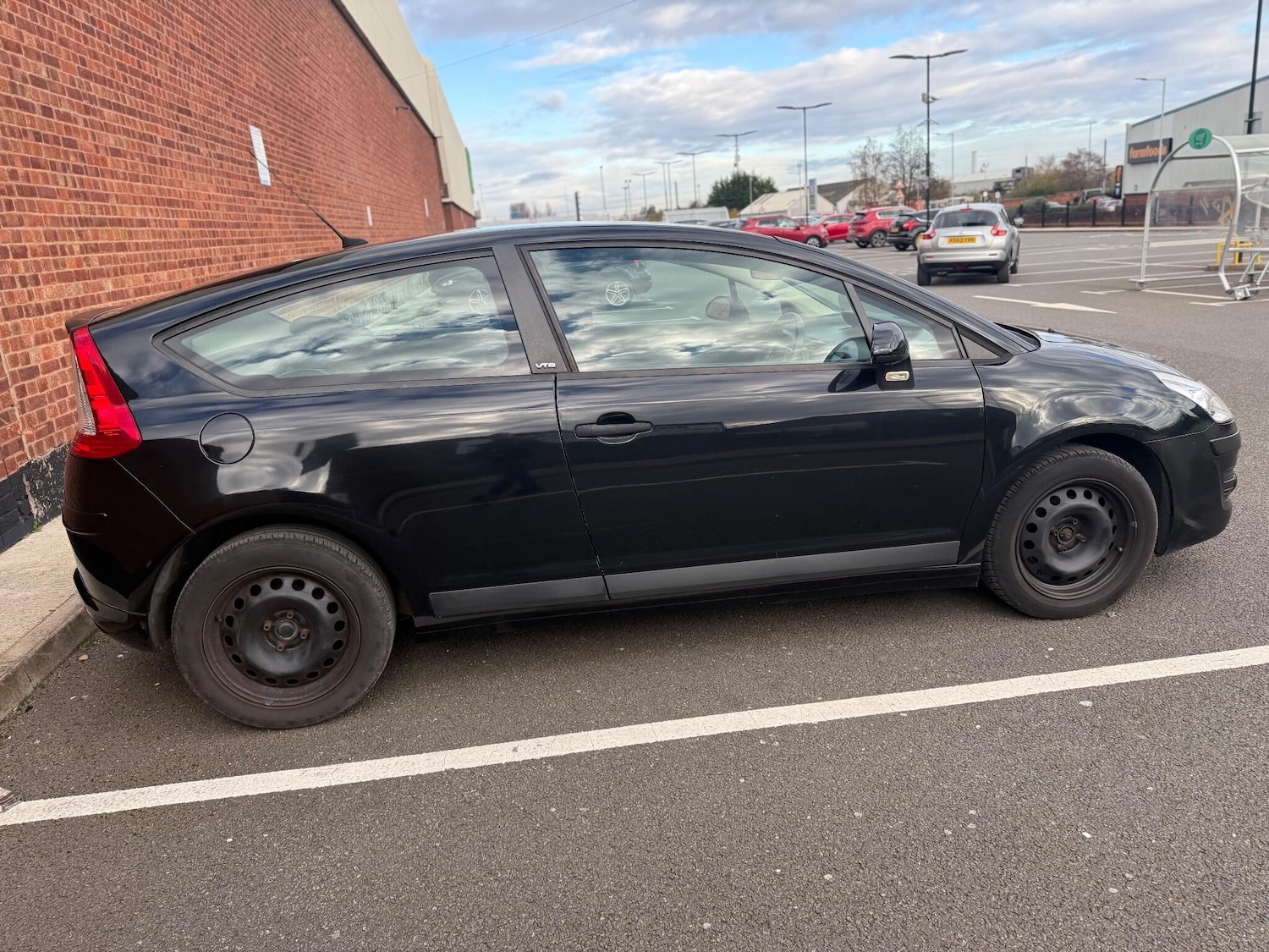 Used Citroen C4 2009 for sale - 76633101: Photo 11