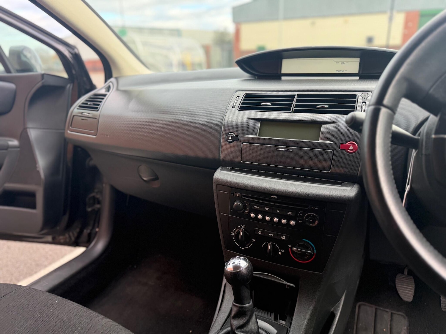 Used Citroen C4 2009 for sale - 76633101: Photo 17