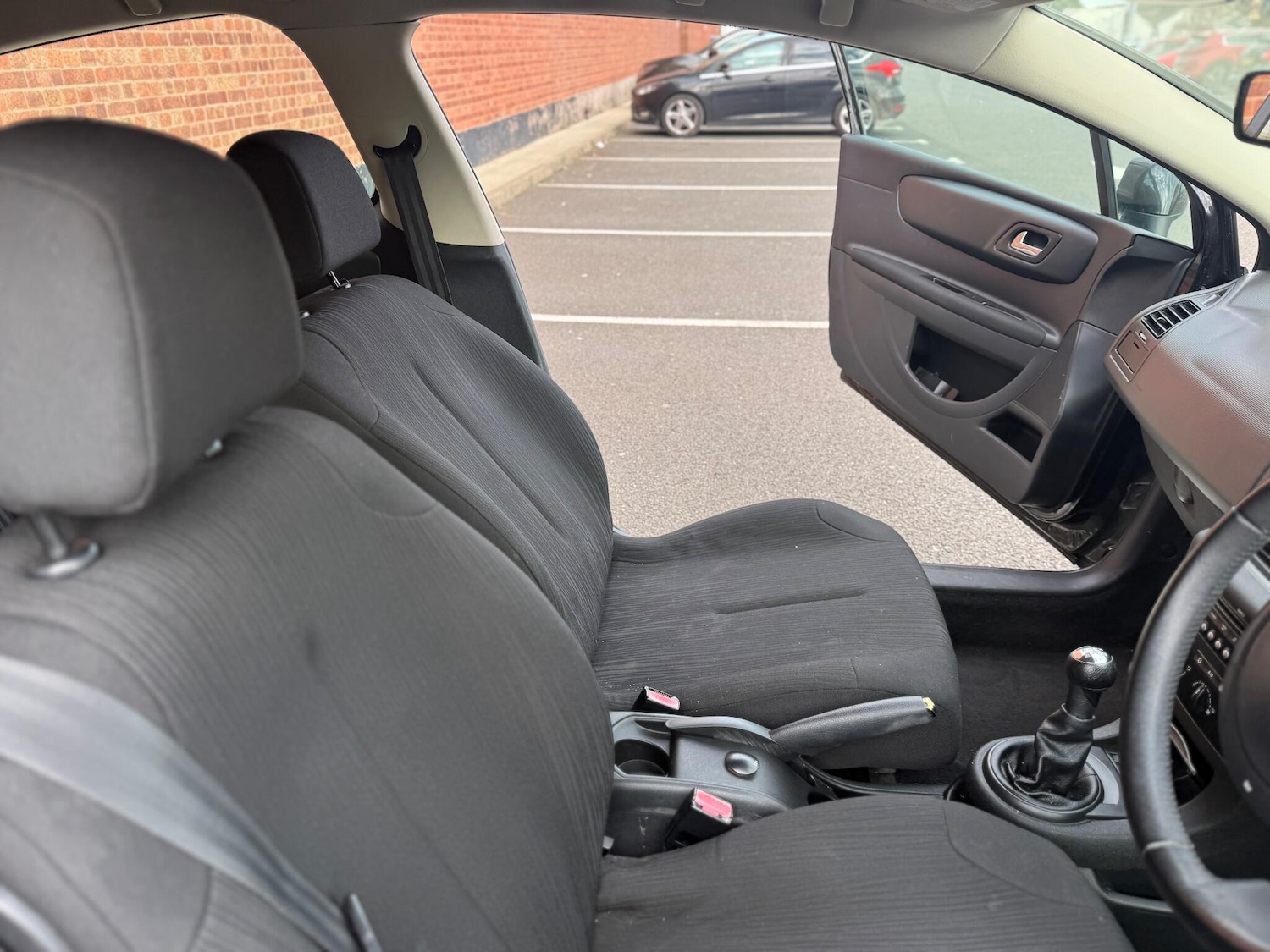 Used Citroen C4 2009 for sale - 76633101: Photo 18