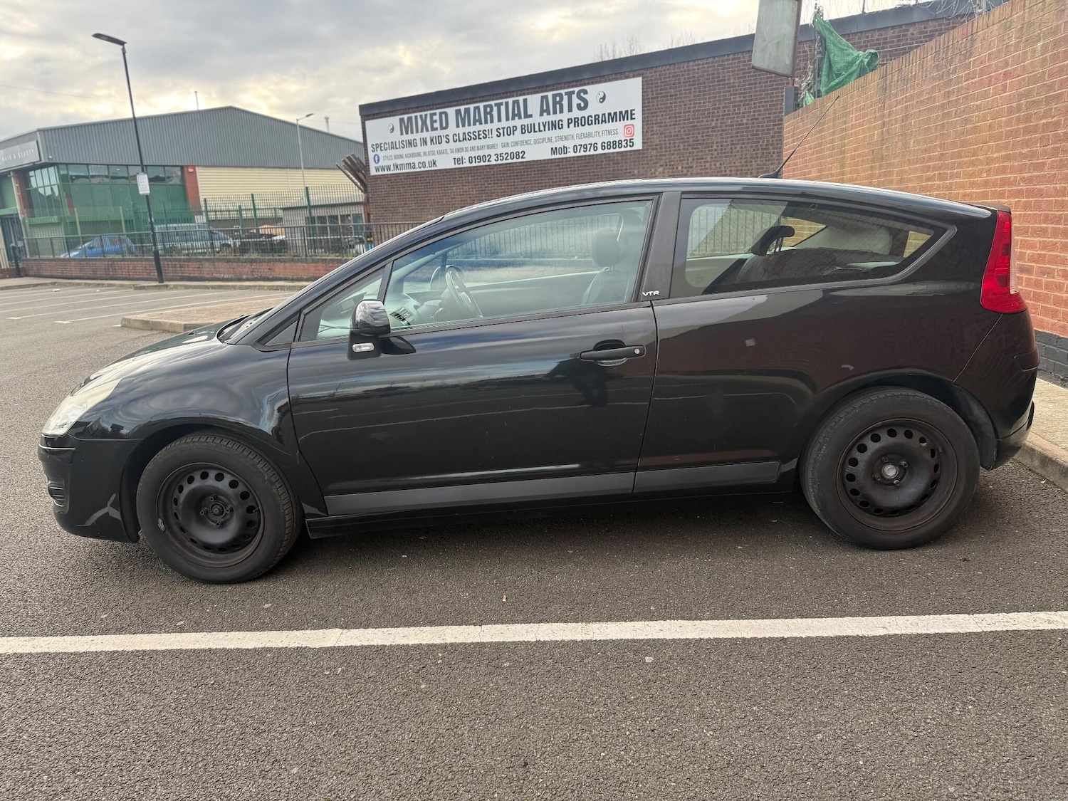 Used Citroen C4 2009 for sale - 76633101: Photo 8