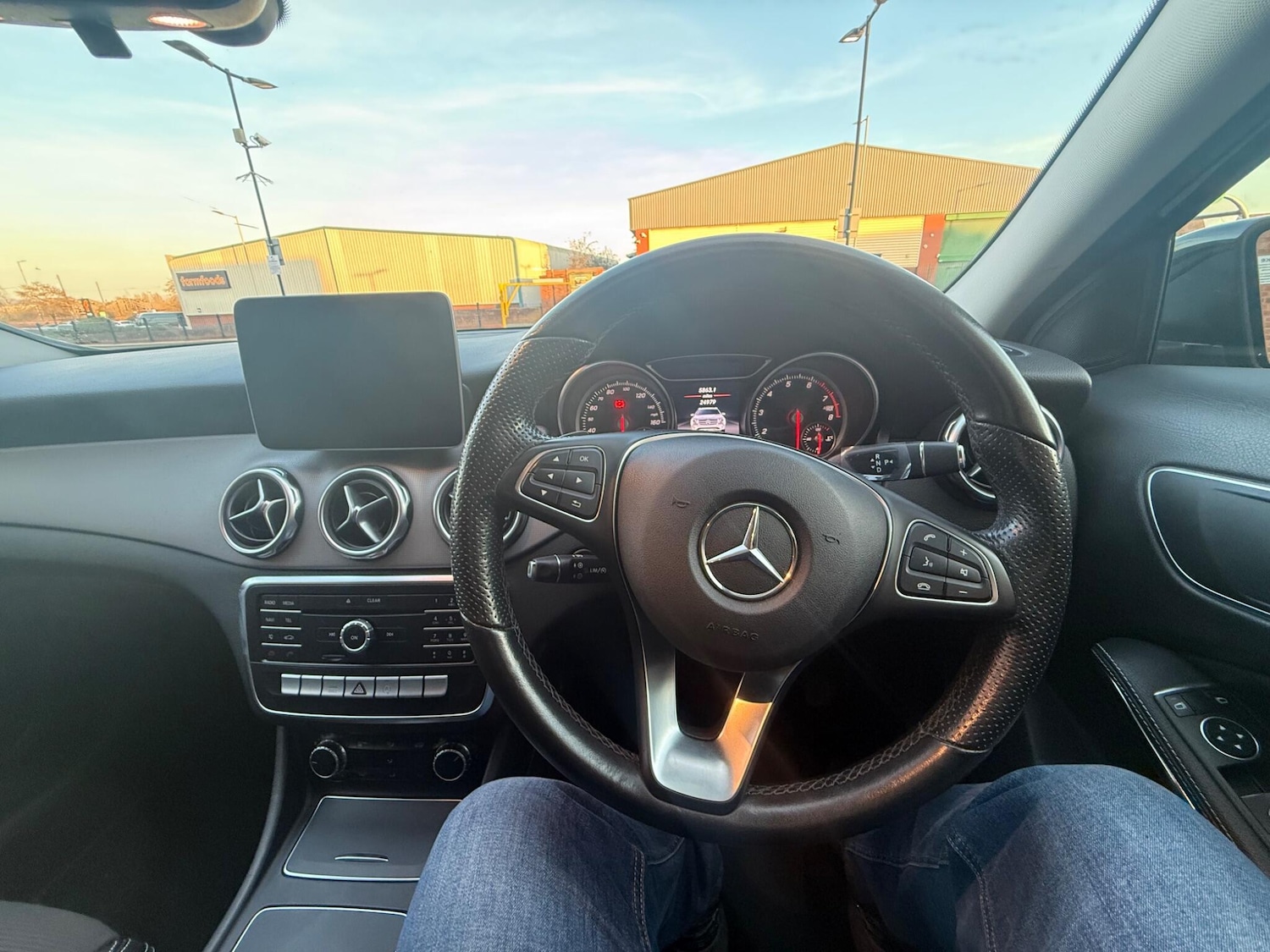 Used Mercedes-Benz GLA 2019 for sale - 77657457: Photo 52