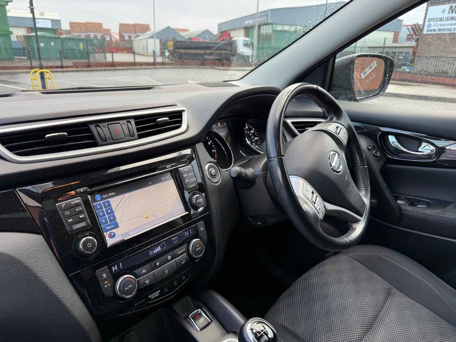 Used Nissan Qashqai 2016 for sale - 76370755: Photo 14