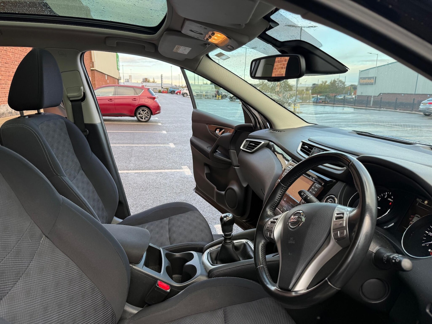 Used Nissan Qashqai 2016 for sale - 76370755: Photo 21