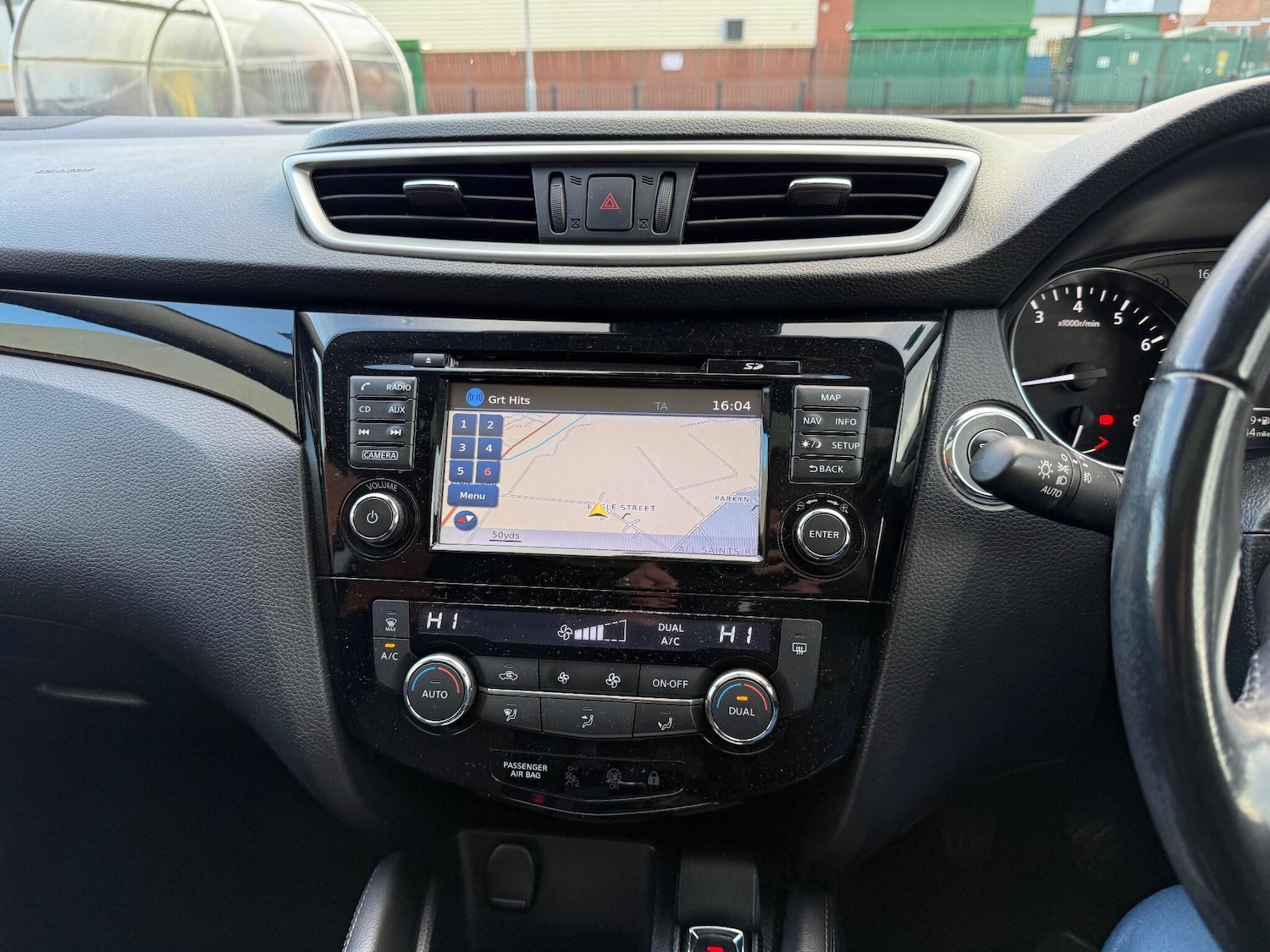 Used Nissan Qashqai 2016 for sale - 76370755: Photo 32
