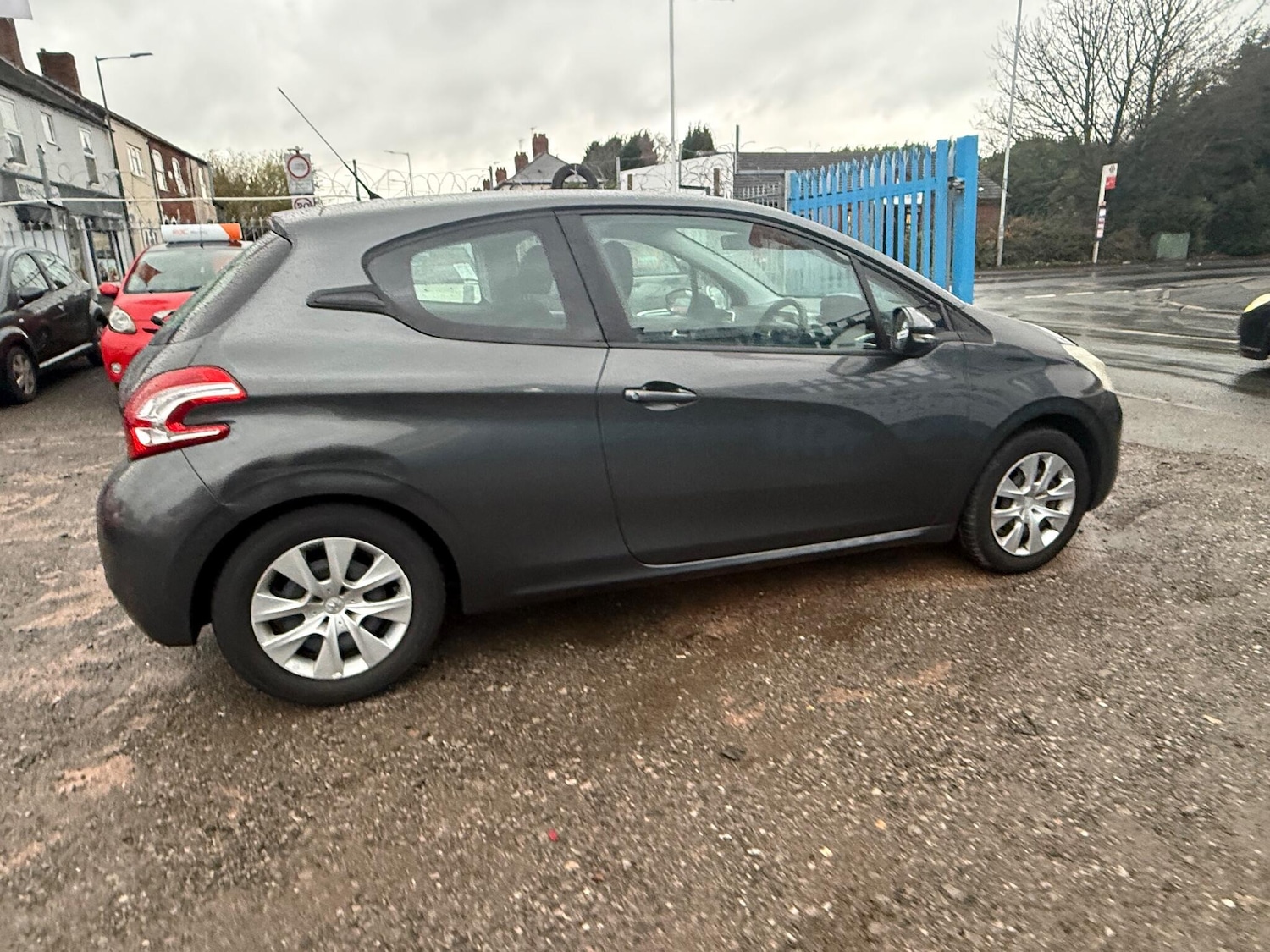 Used Peugeot 208 2012 for sale - 76786914: Photo 13