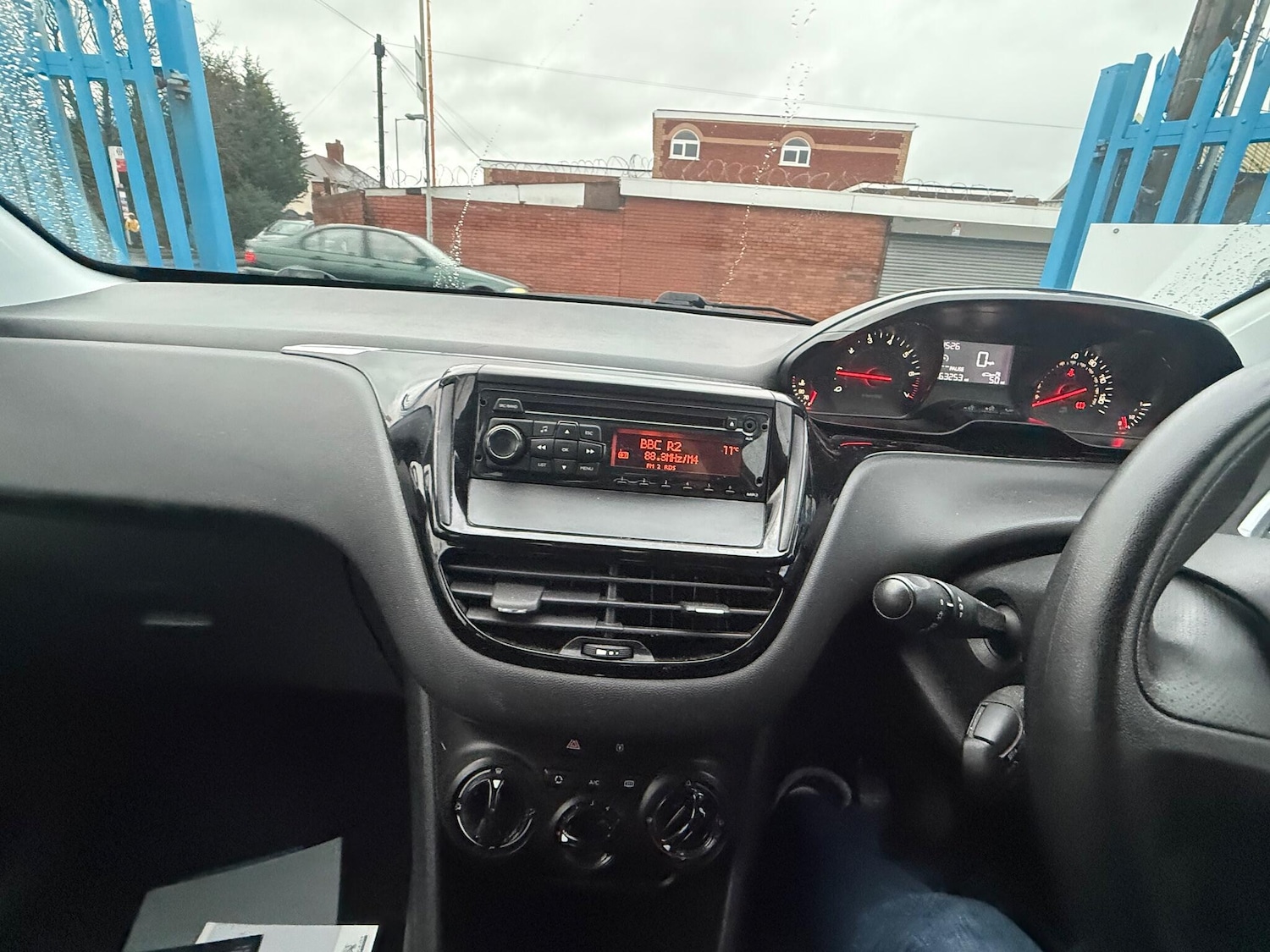 Used Peugeot 208 2012 for sale - 76786914: Photo 18