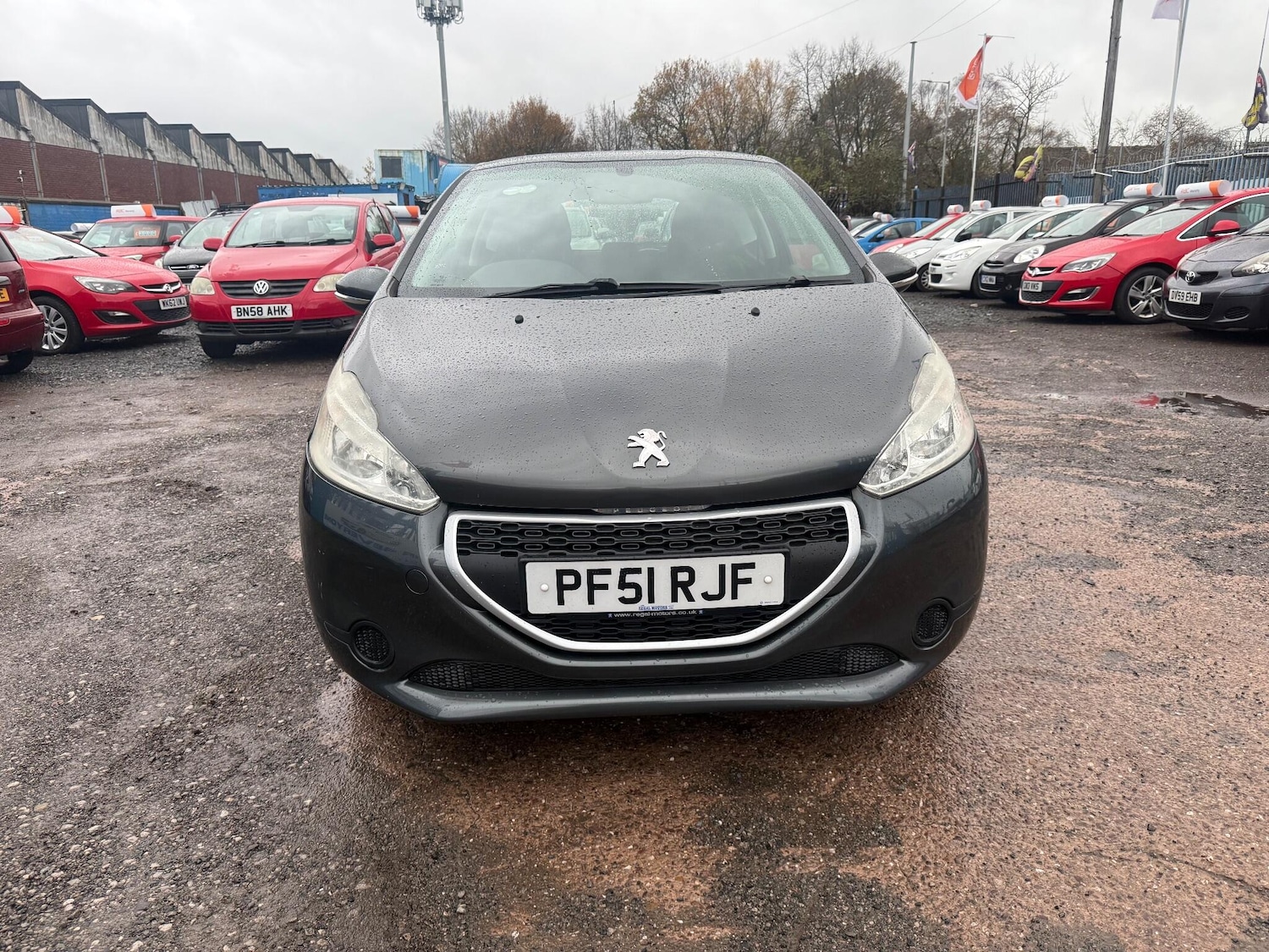 Used Peugeot 208 2012 for sale - 76786914: Photo 2