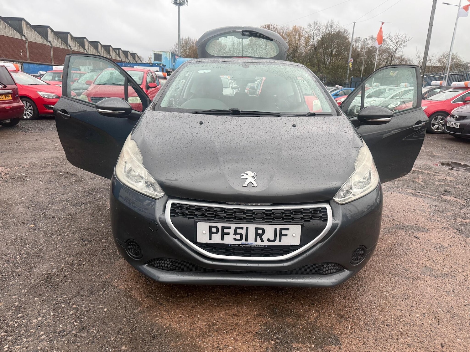 Used Peugeot 208 2012 for sale - 76786914: Photo 6