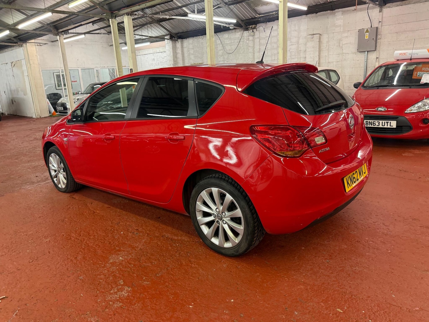 Used Vauxhall Astra 2012 for sale - 77198326: Photo 8