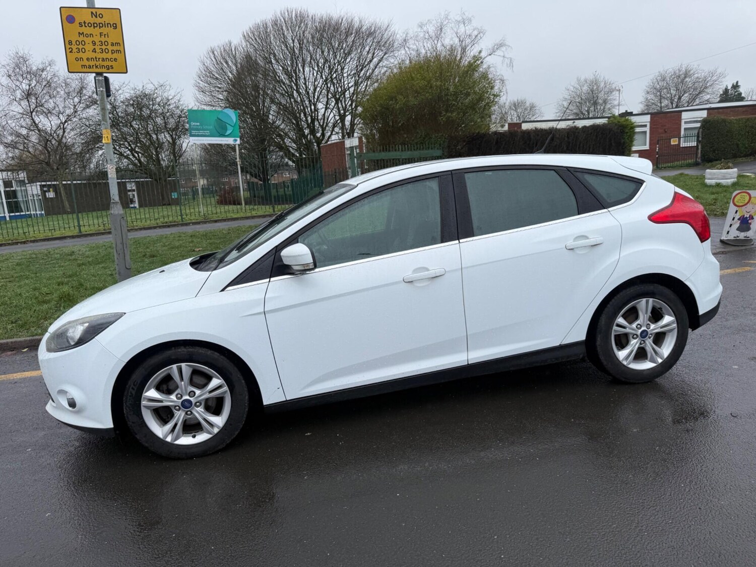 Used Ford Focus for sale - 77696197: Photo 11