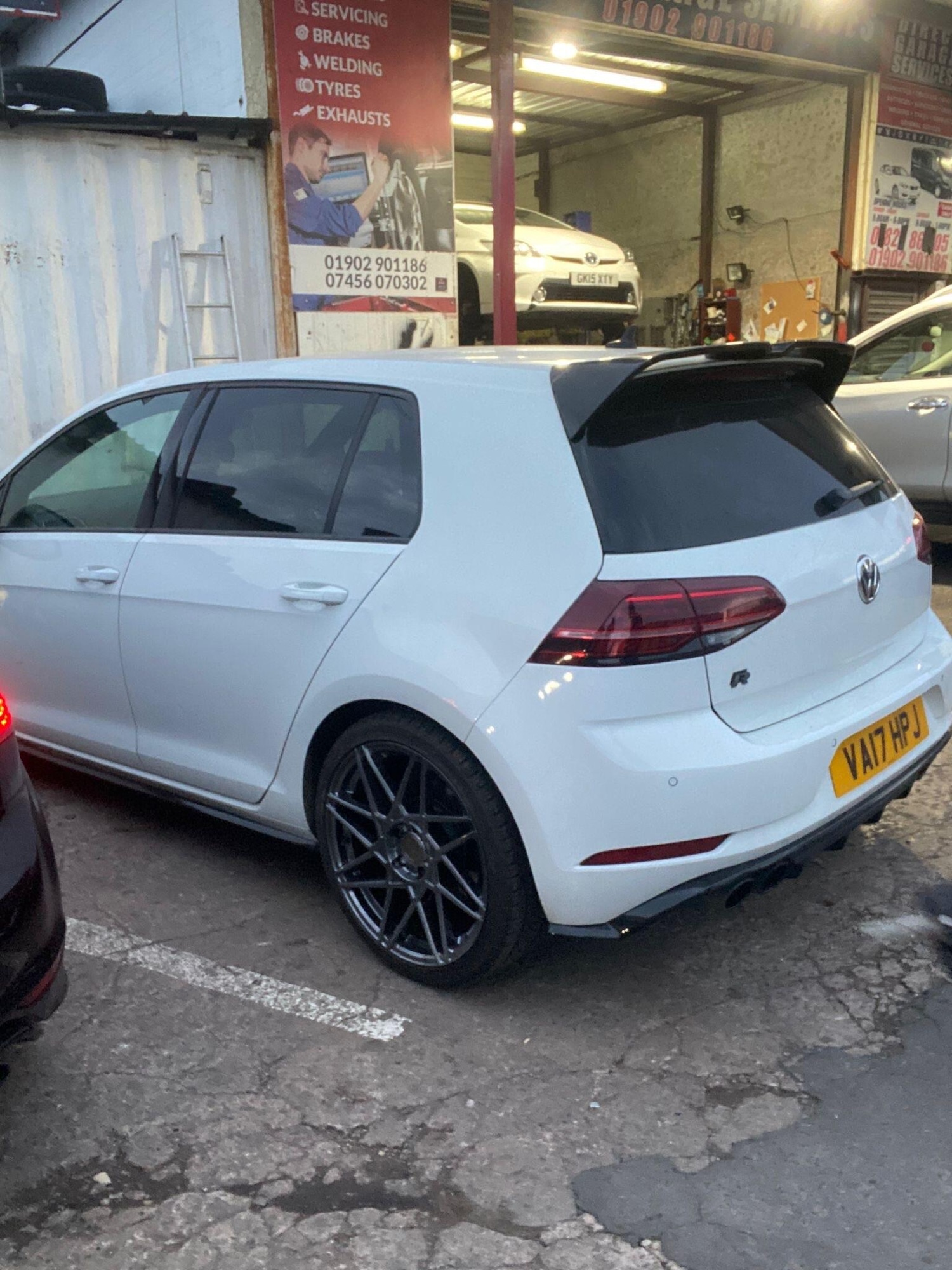 Used Volkswagen Golf 2017 for sale - 76512016: Photo 3