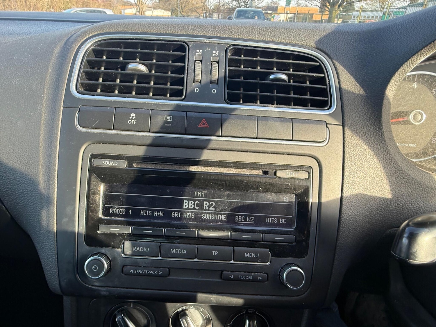 Used Volkswagen Polo 2011 for sale - 77854026: Photo 36