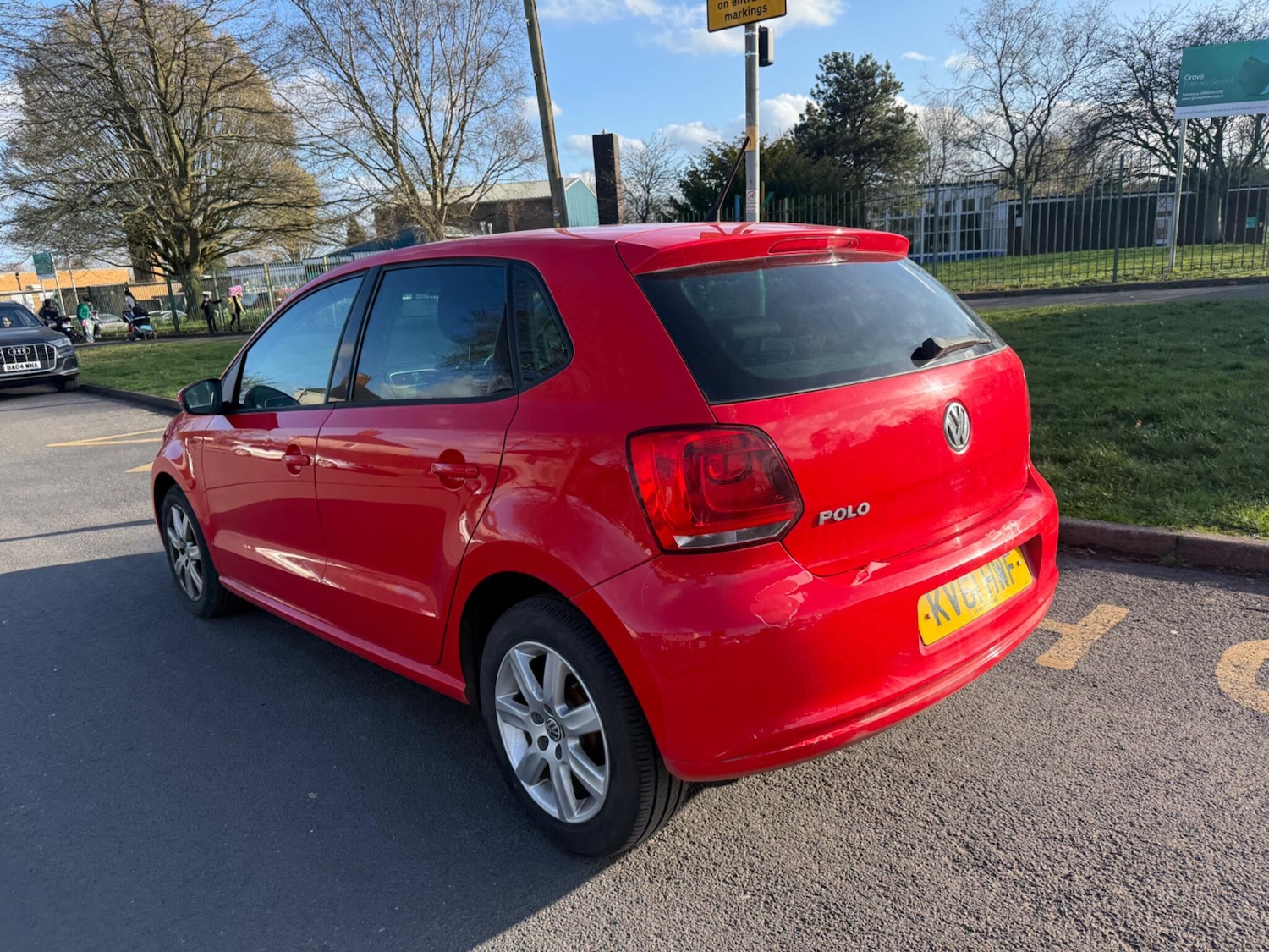 Used Volkswagen Polo 2011 for sale - 77854026: Photo 4
