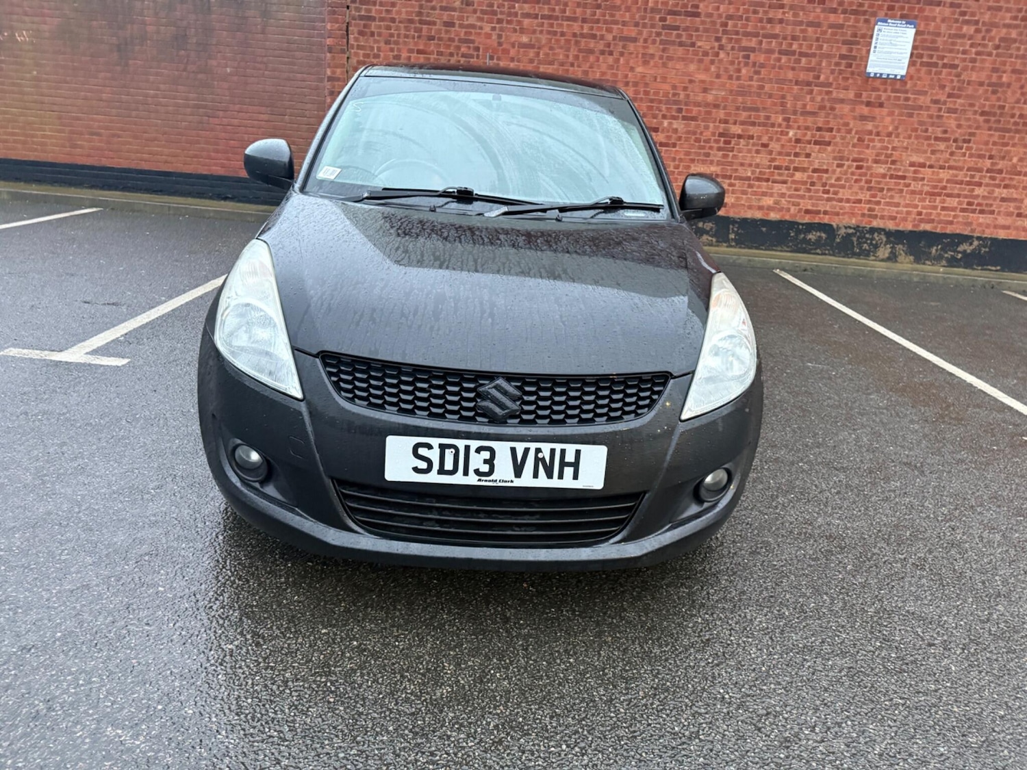 Used Suzuki Swift 2013 for sale - 77454950: Photo 2