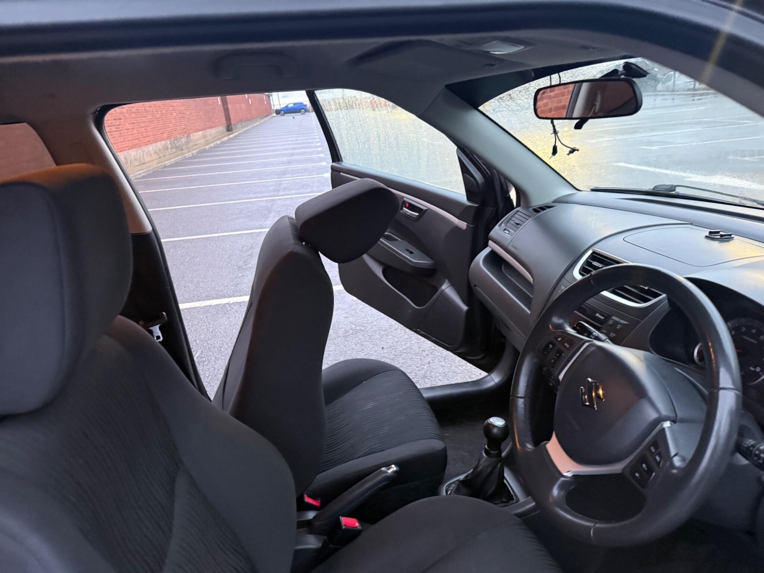 Used Suzuki Swift 2013 for sale - 77454950: Photo 29