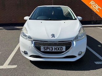 Used Peugeot 208 2013 for sale - 75614282: Photo