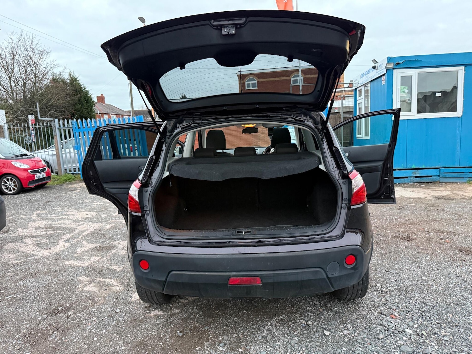 Used Nissan Qashqai 2013 for sale - 76742994: Photo 30