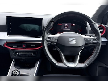 Used SEAT Arona 2023 for sale - 77785874: Photo